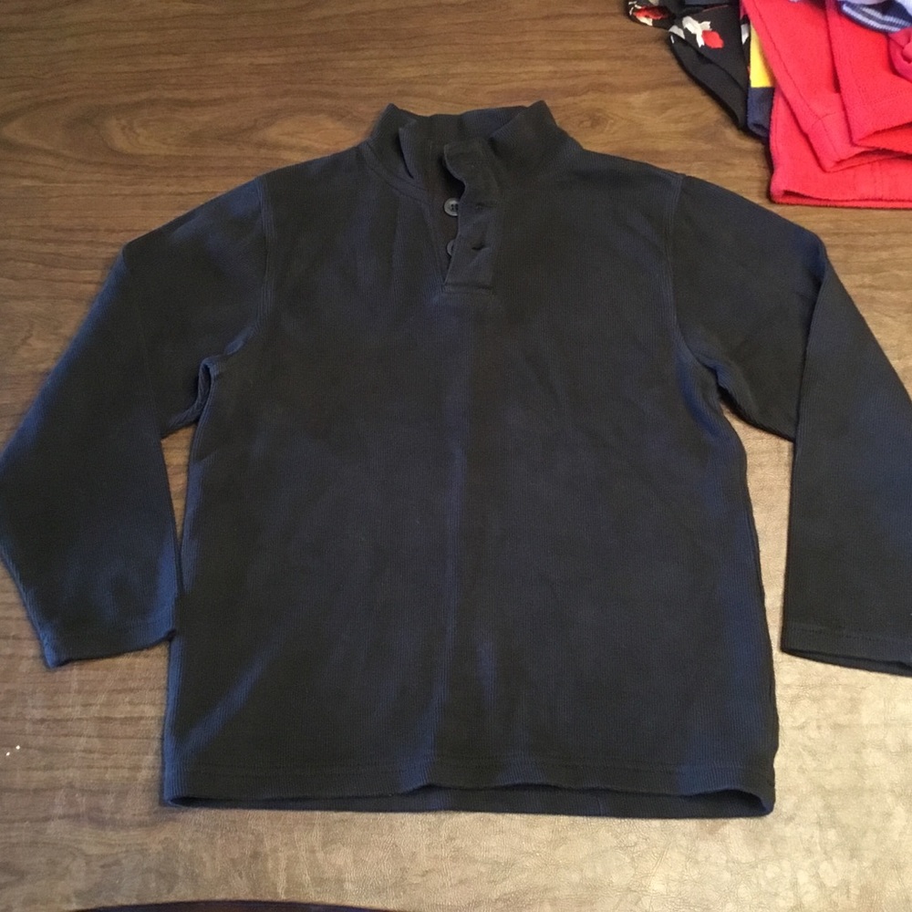 GAP Kids Black long sleeve 2-button shirt Sz S 6-7